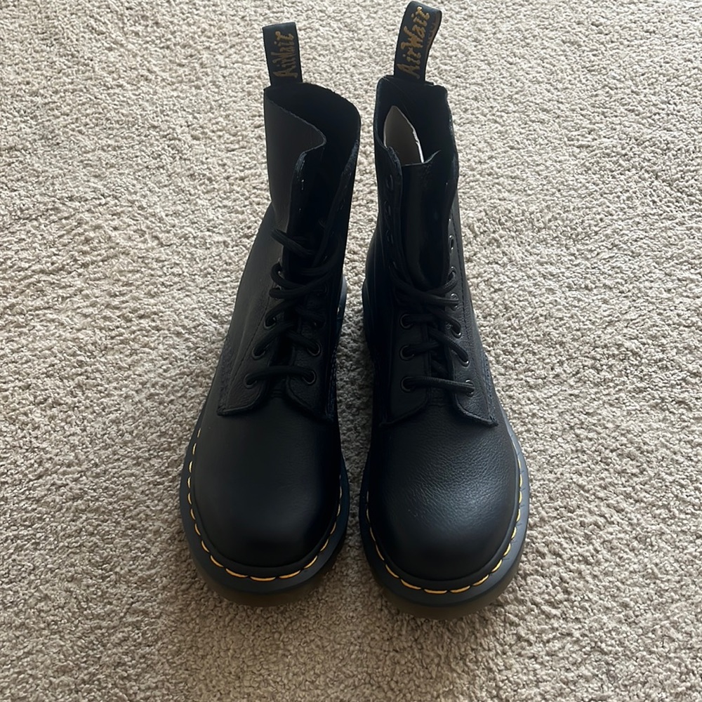 Dr. martens never worn size 7